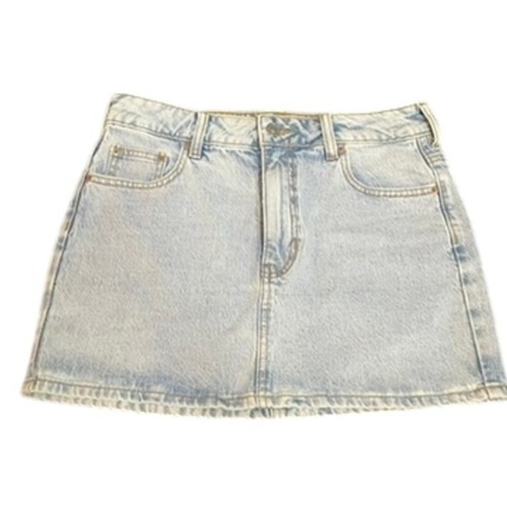 PacSun Bella Mid-Rise Mini Skirt Light Wash Denim Blue Size 27